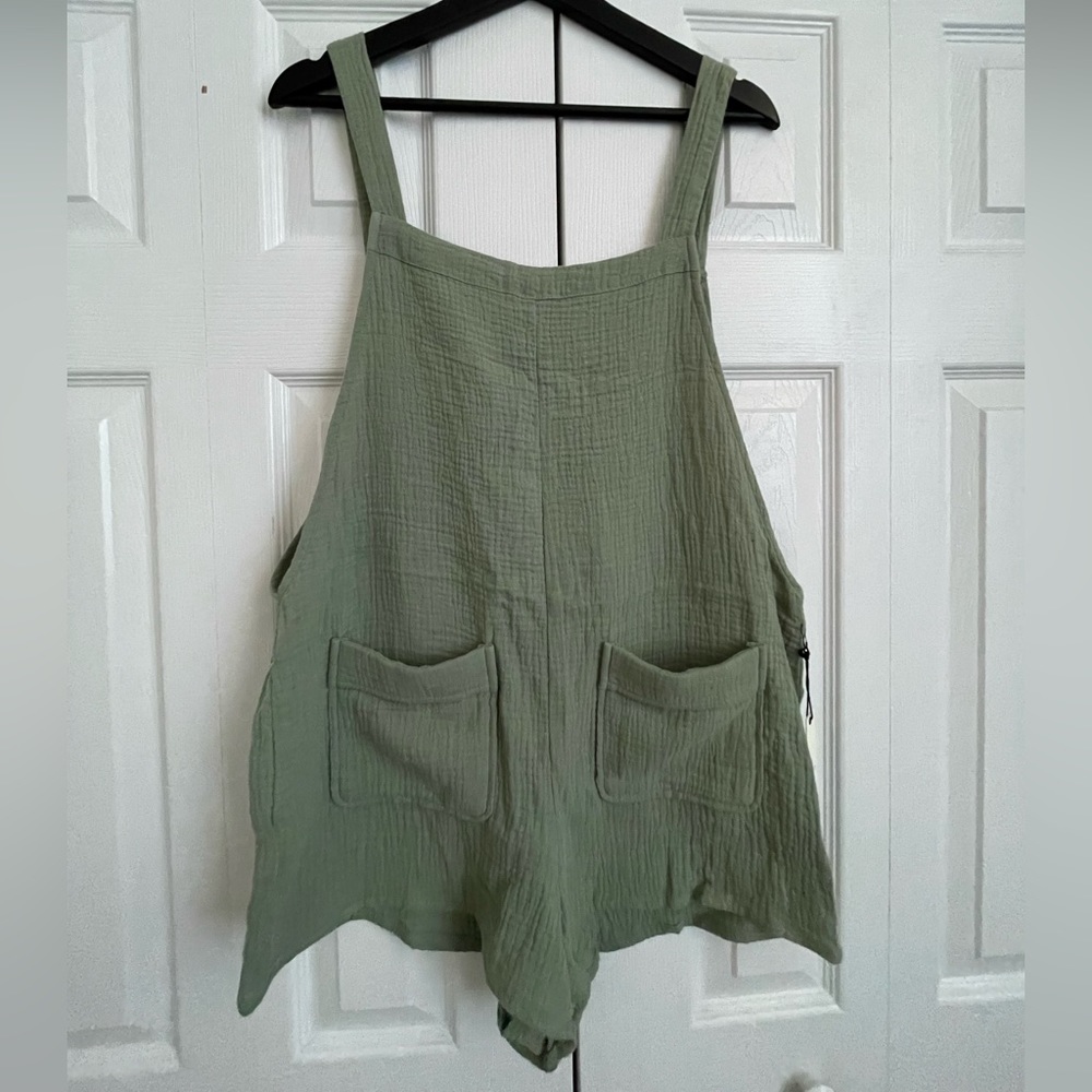 Forever 21 Romper NEW